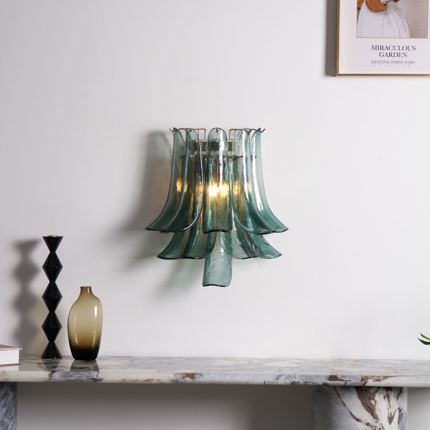 Aurora Wall Light Petal Shaped Glass Vintage Artistic - Blowlighting