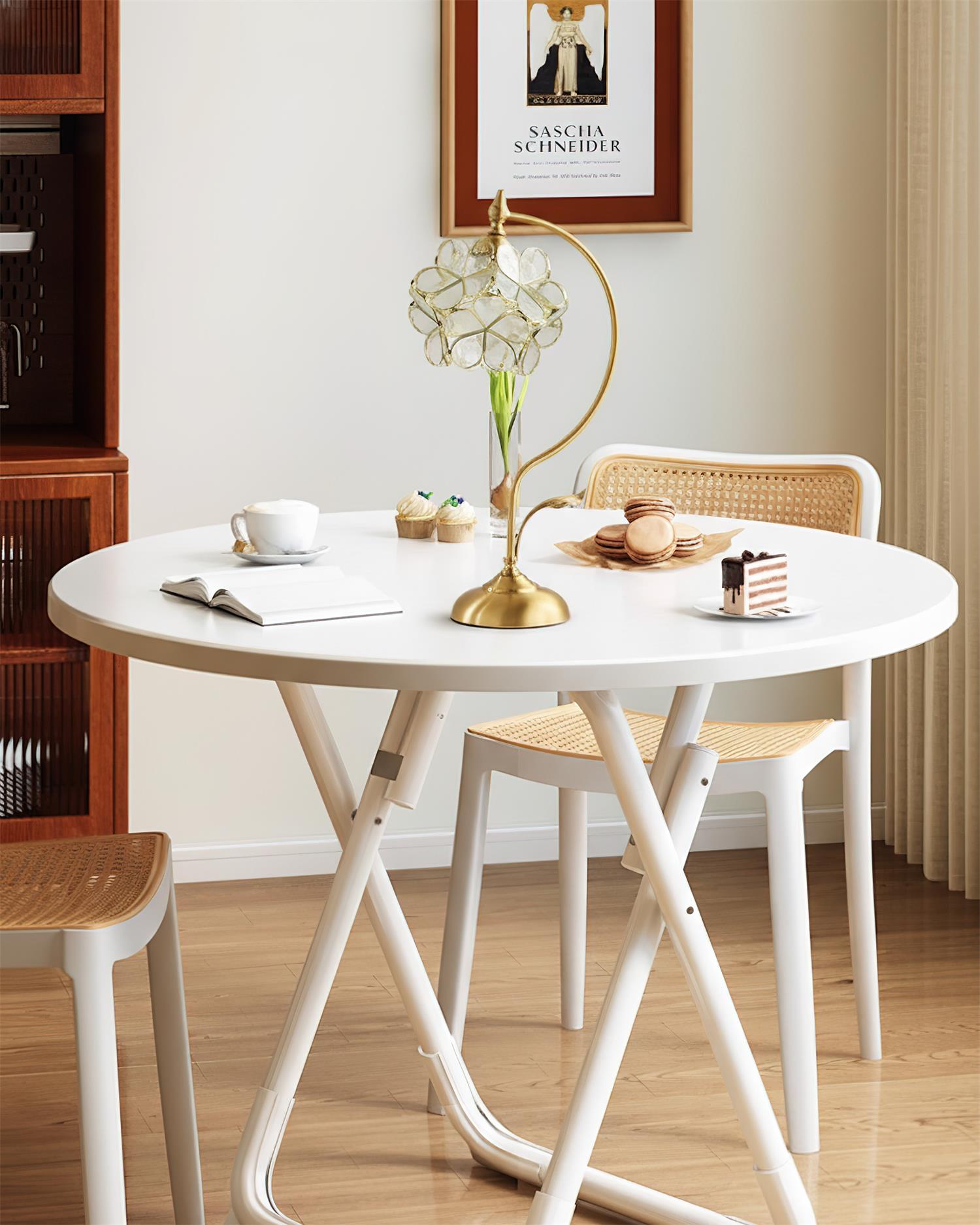 Floratura Elegant Glass Table Lamp