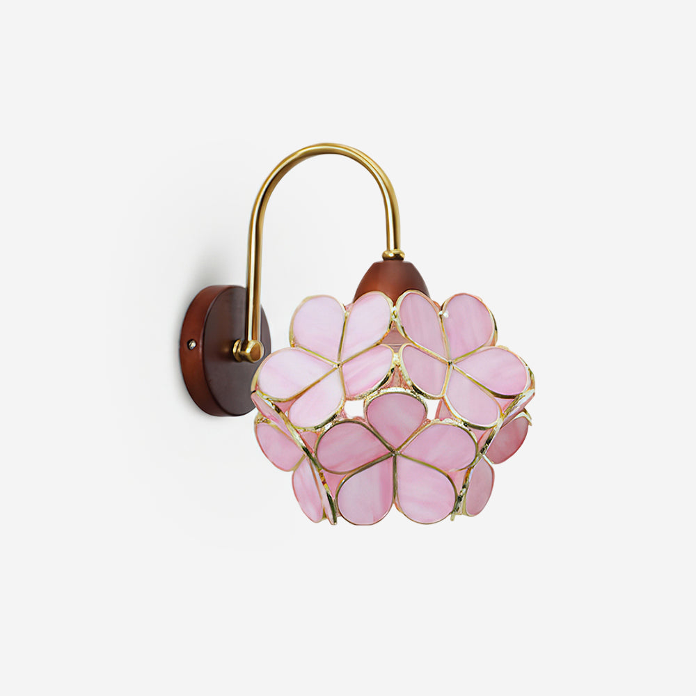 Auri Artistic Brass Wall Lamp