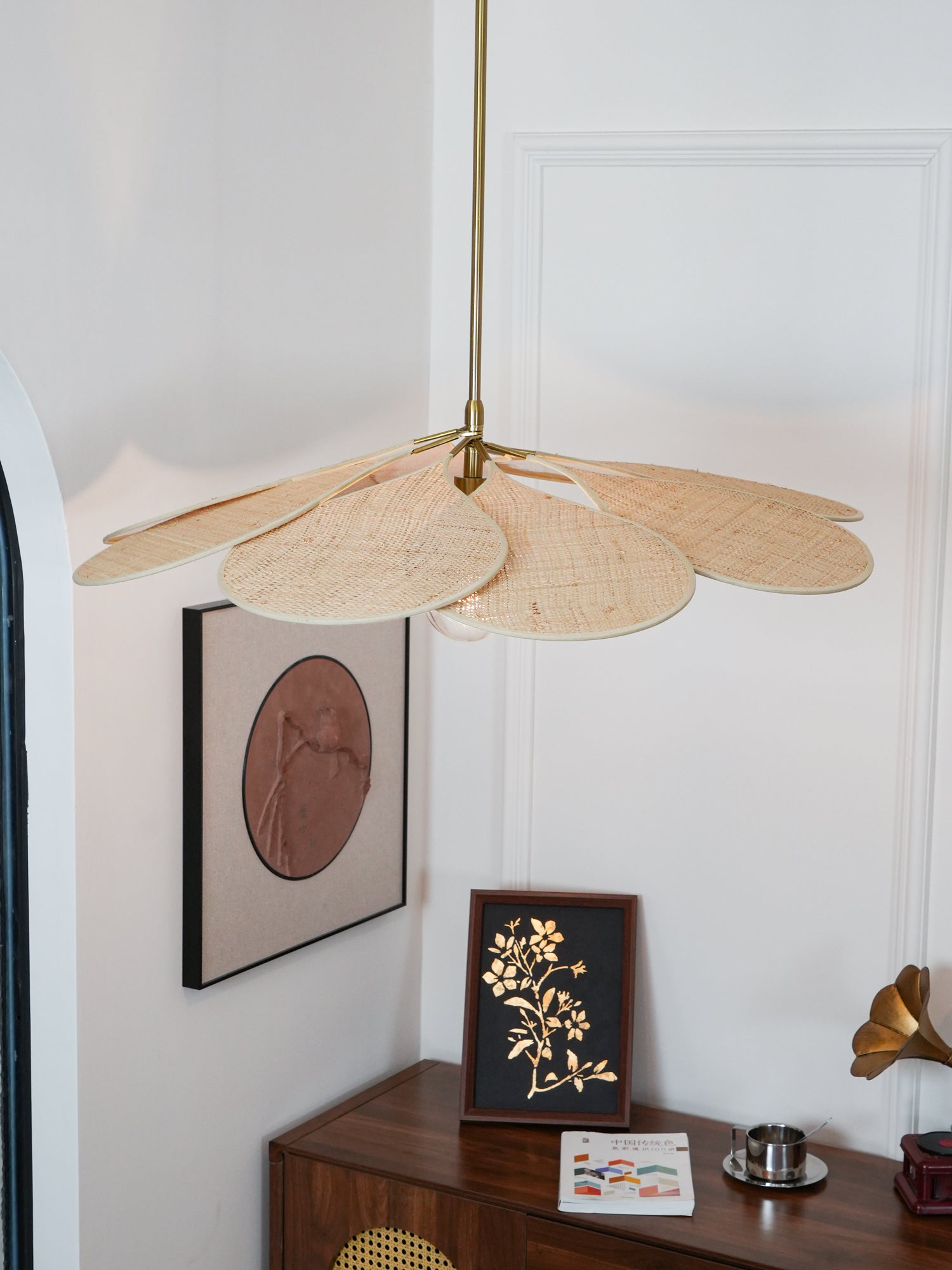 Petals Bloom Rattan Pendant Lamp - Blowlighting
