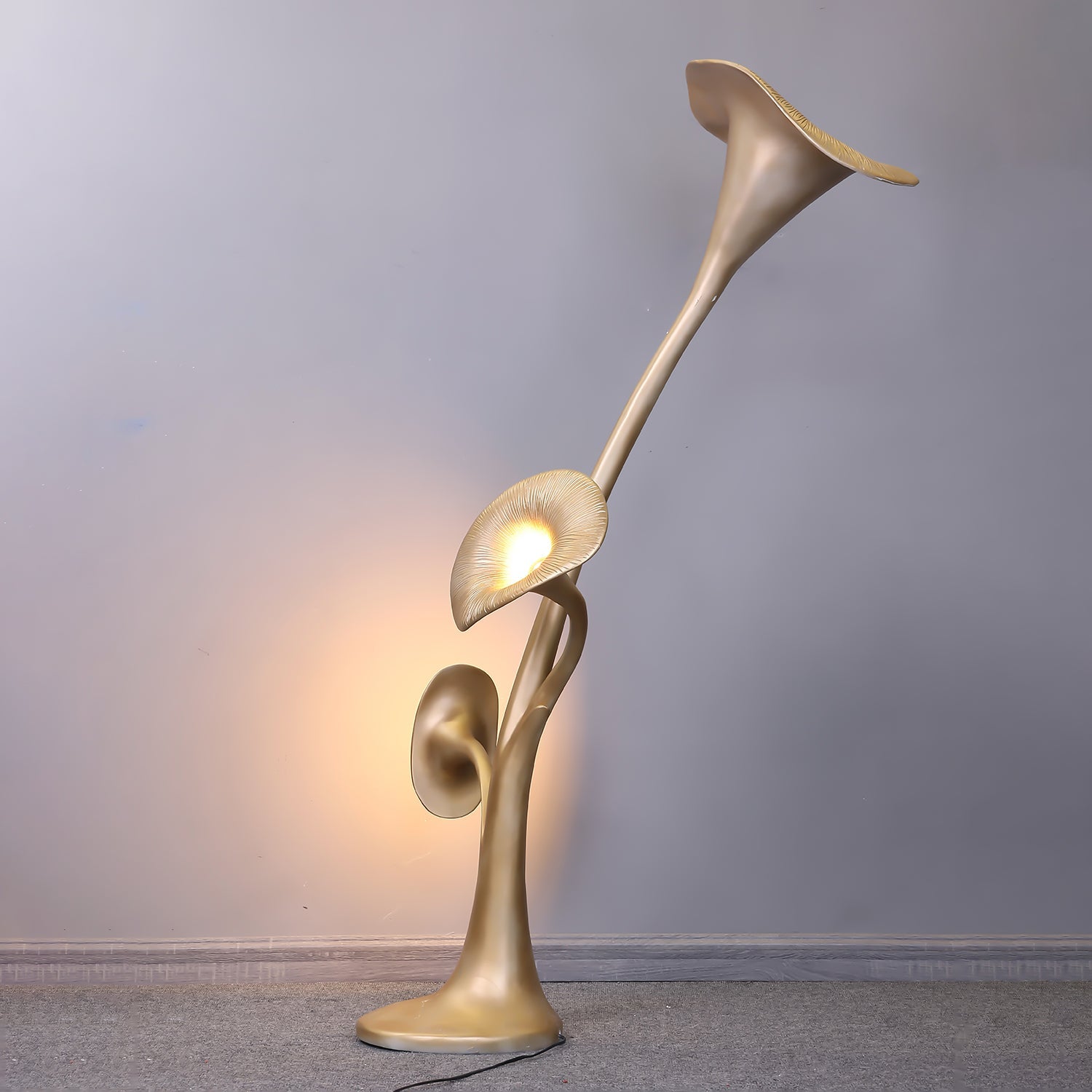Esole Floral Brass Floor Lamp - Blowlighting