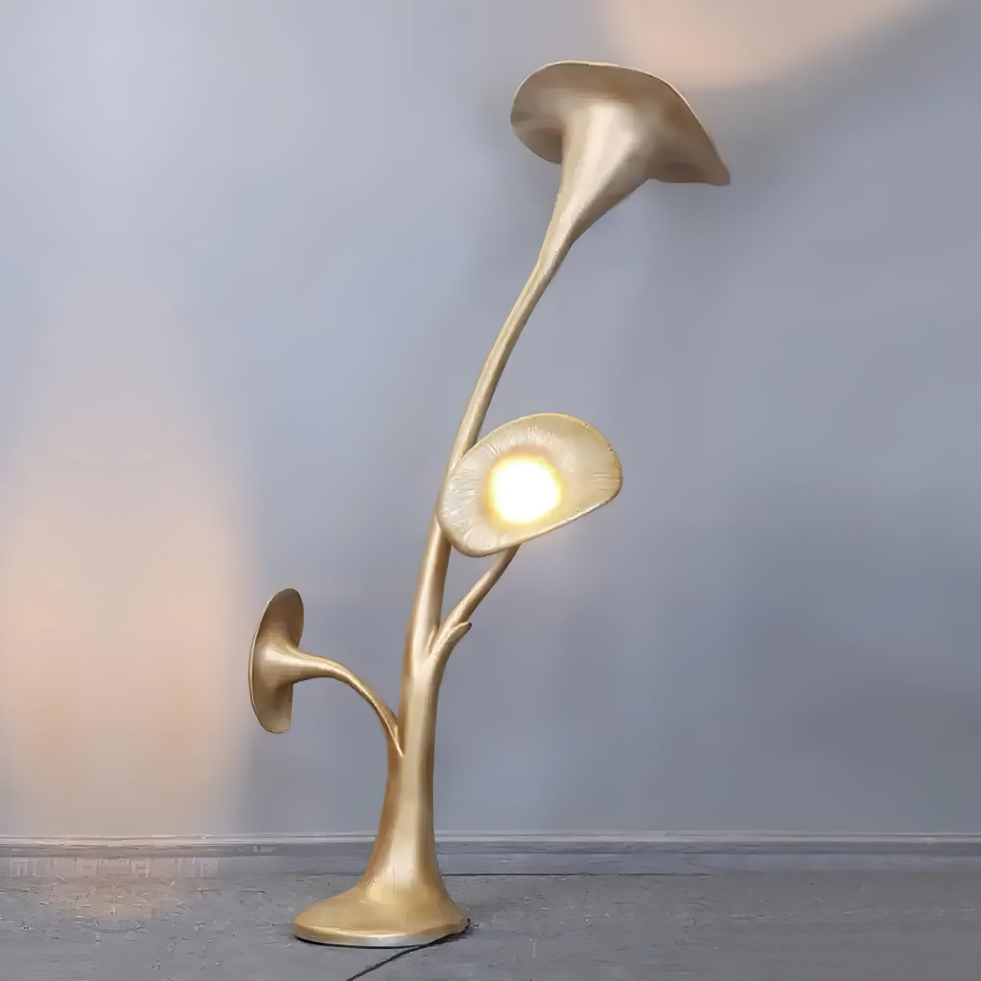 Esole Floral Brass Floor Lamp - Blowlighting