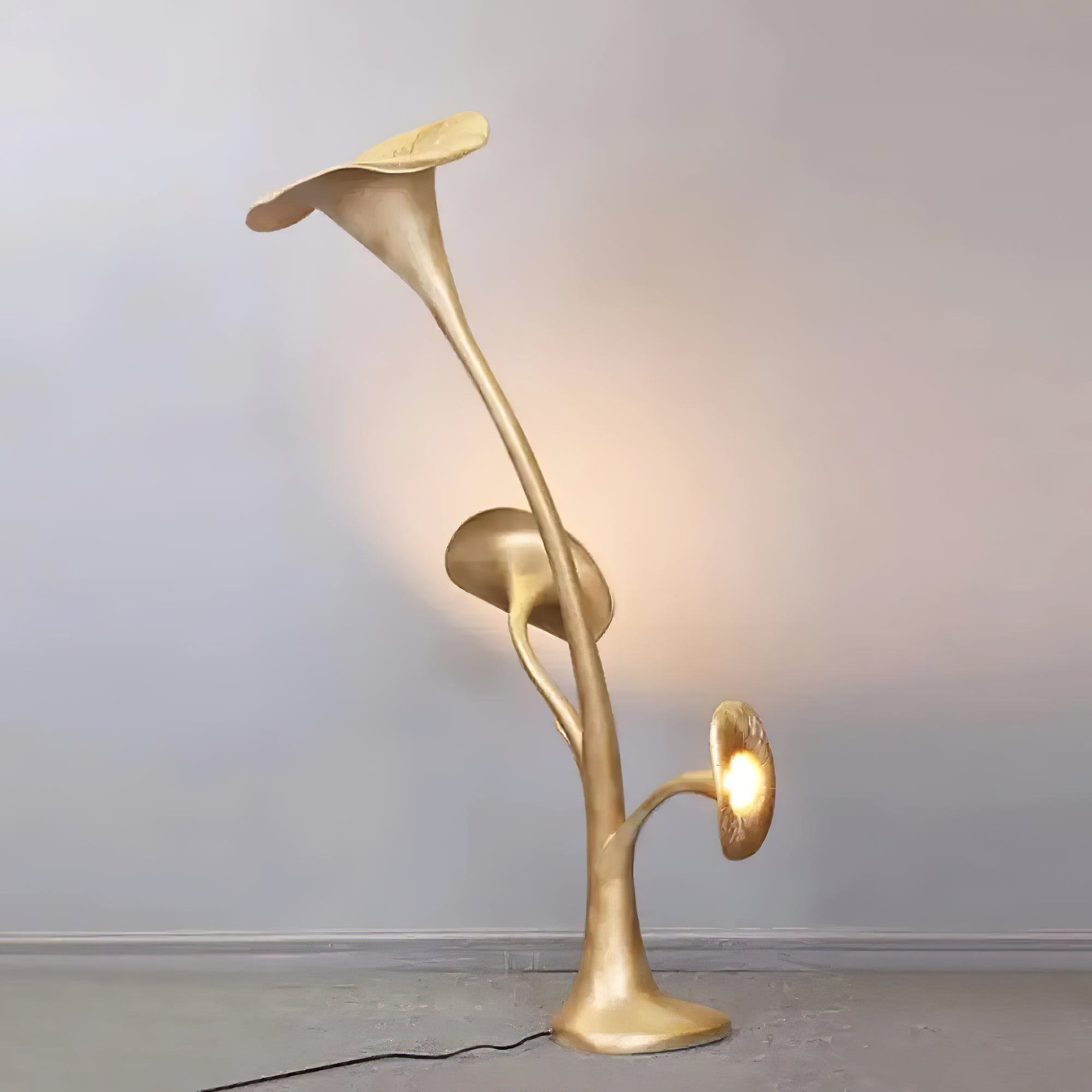 Esole Floral Brass Floor Lamp - Blowlighting