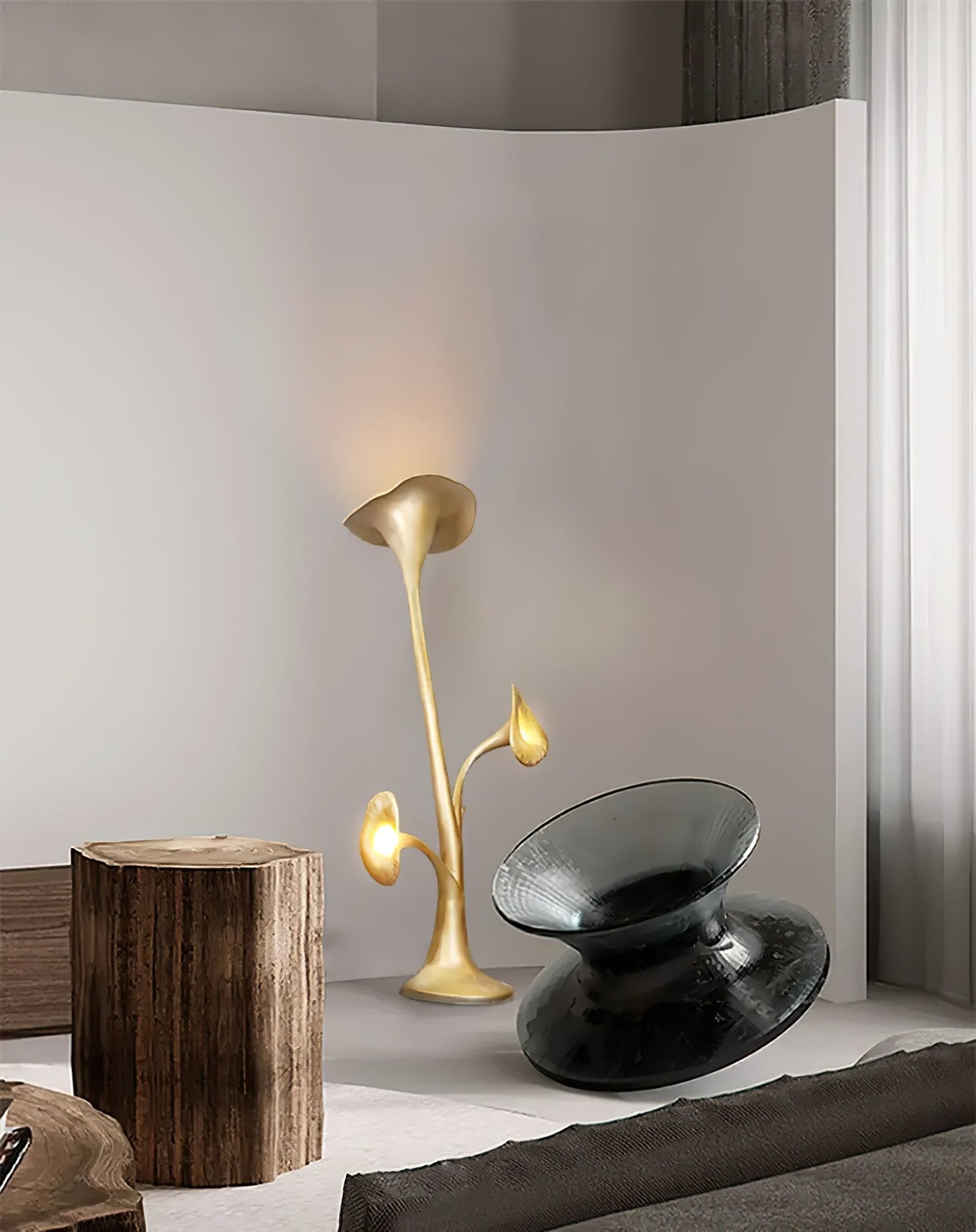 Esole Floral Brass Floor Lamp - Blowlighting