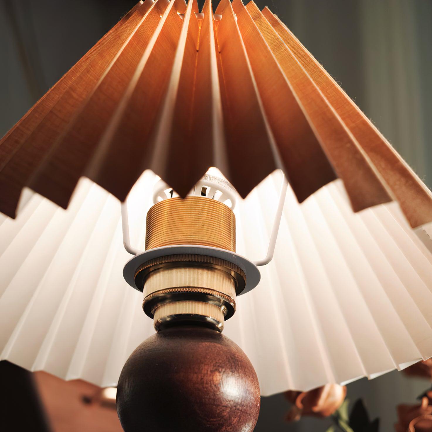 Pia TL Table Lamp - Blowlighting