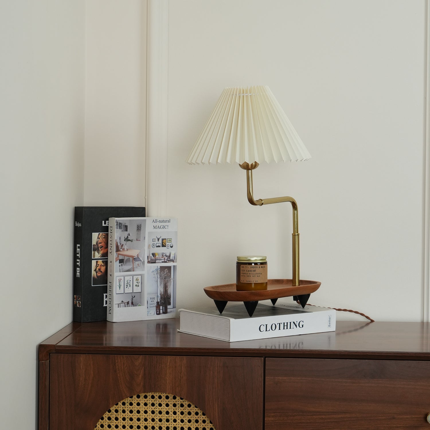 Pia TL Table Lamp - Blowlighting
