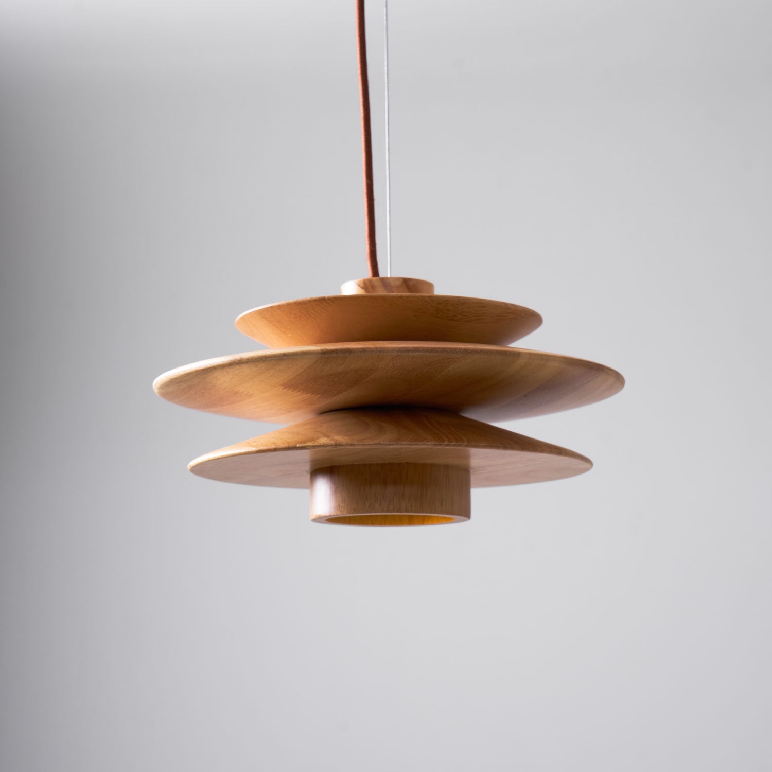 Cascade Wooden Disc Pendant Lamp - Blowlighting