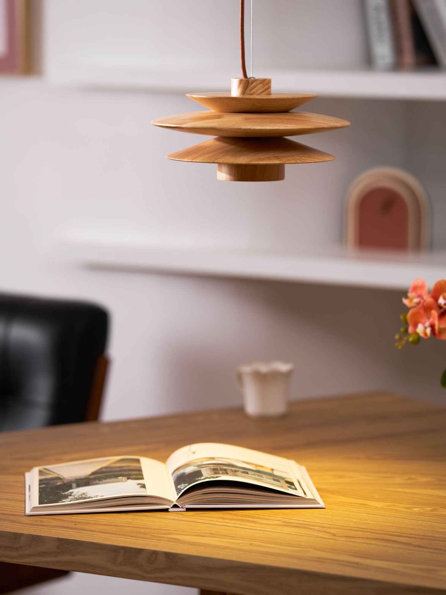 Cascade Wooden Disc Pendant Lamp - Blowlighting