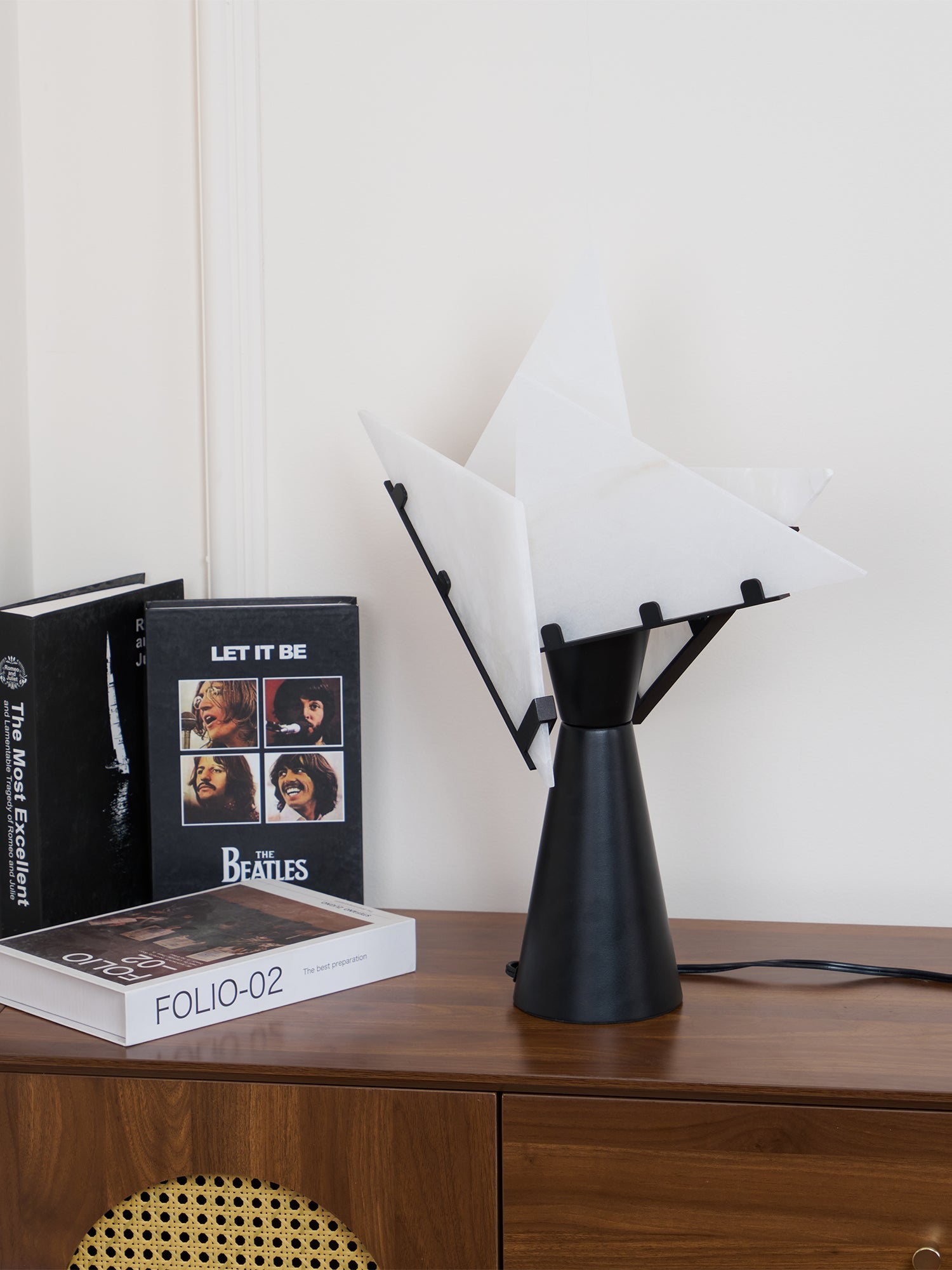 Aursilion Star Alabaster Table Lamp - Blowlighting
