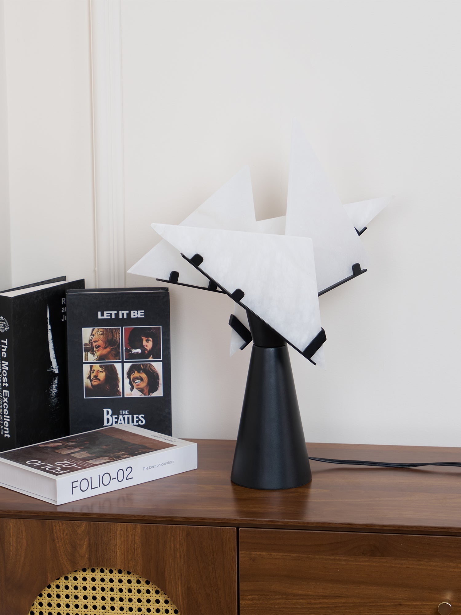 Aursilion Star Alabaster Table Lamp - Blowlighting