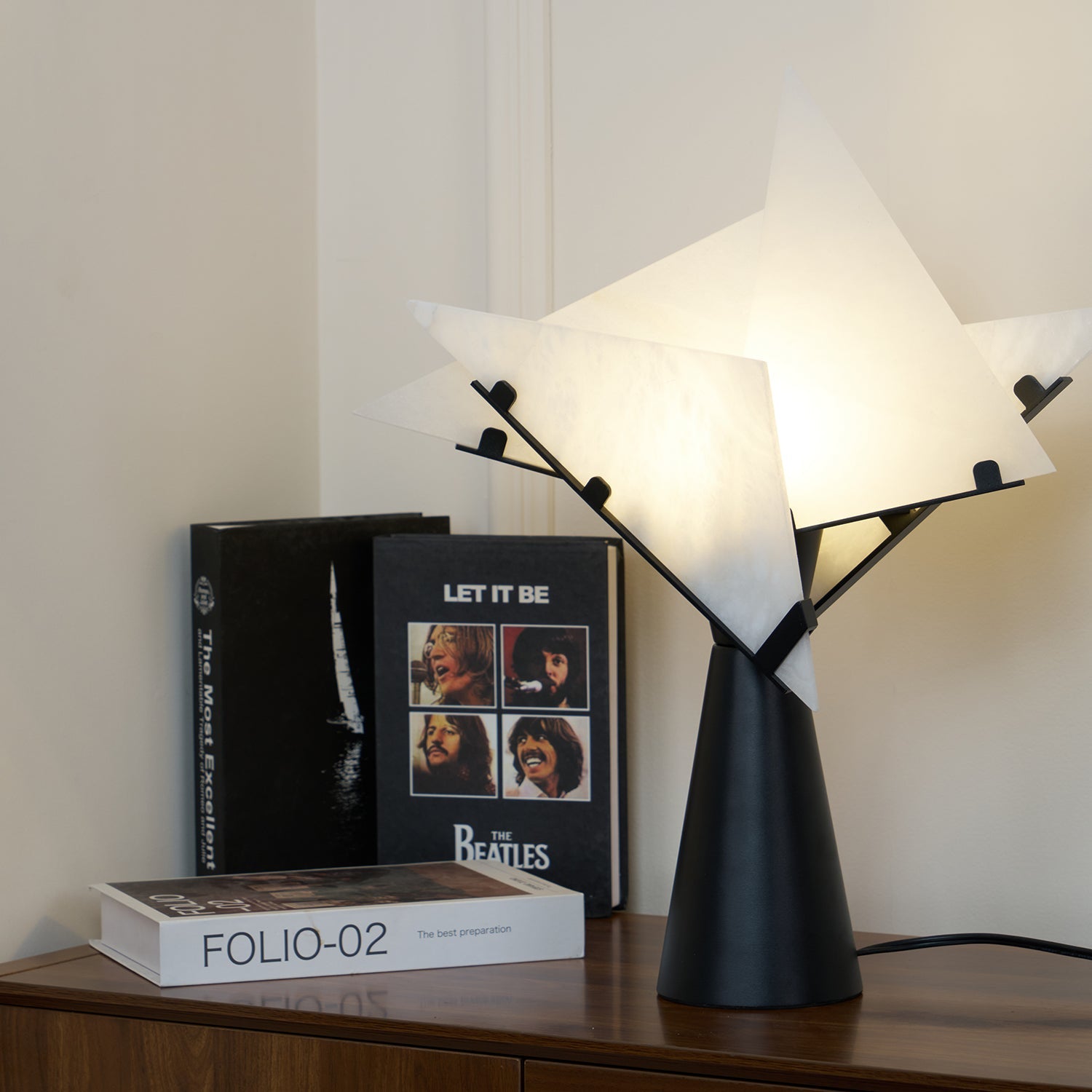 Aursilion Star Alabaster Table Lamp - Blowlighting