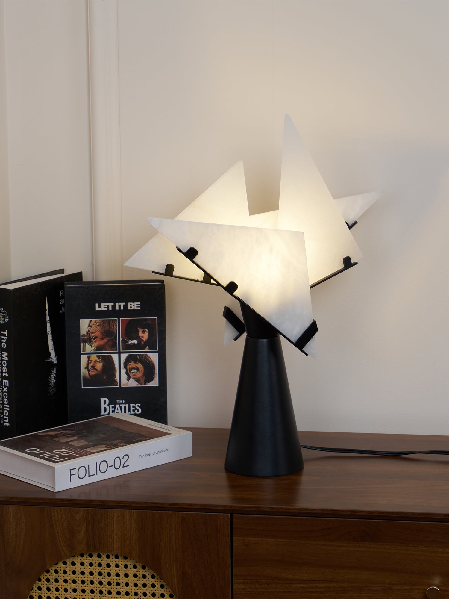 Aursilion Star Alabaster Table Lamp - Blowlighting