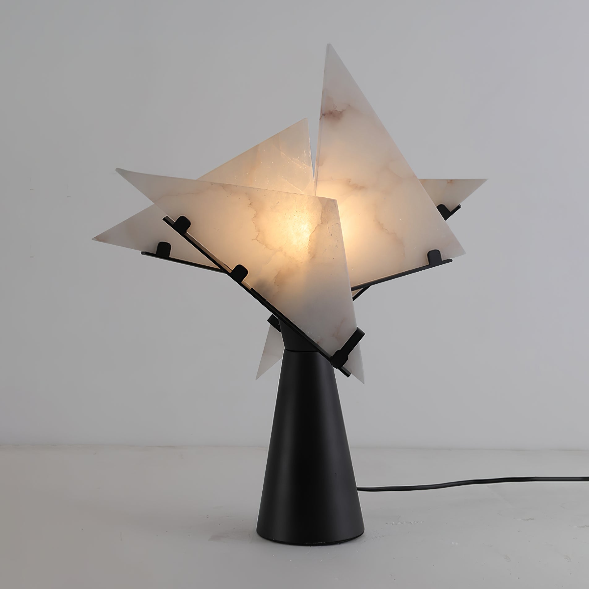 Aursilion Star Alabaster Table Lamp - Blowlighting