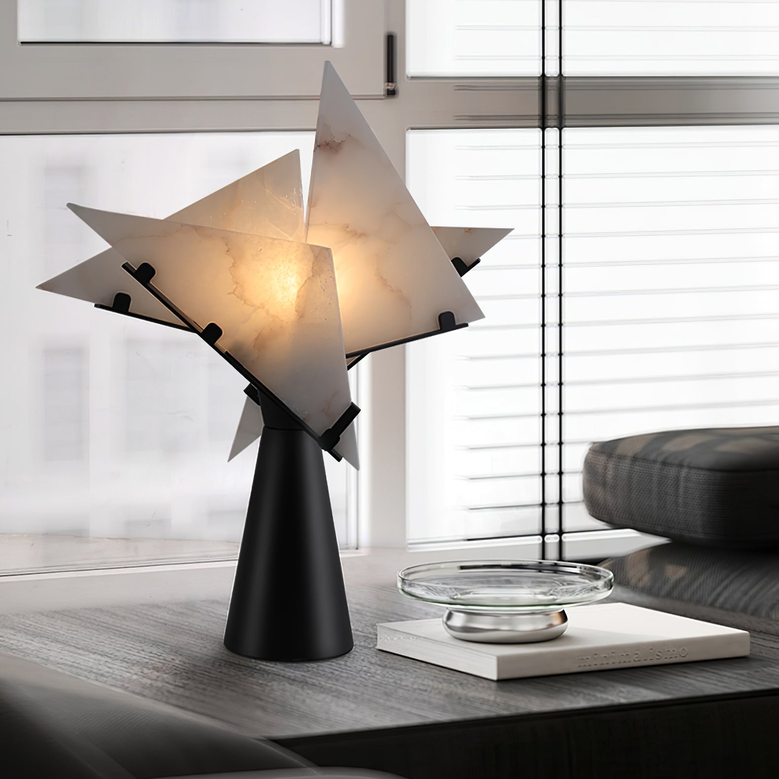 Aursilion Star Alabaster Table Lamp - Blowlighting