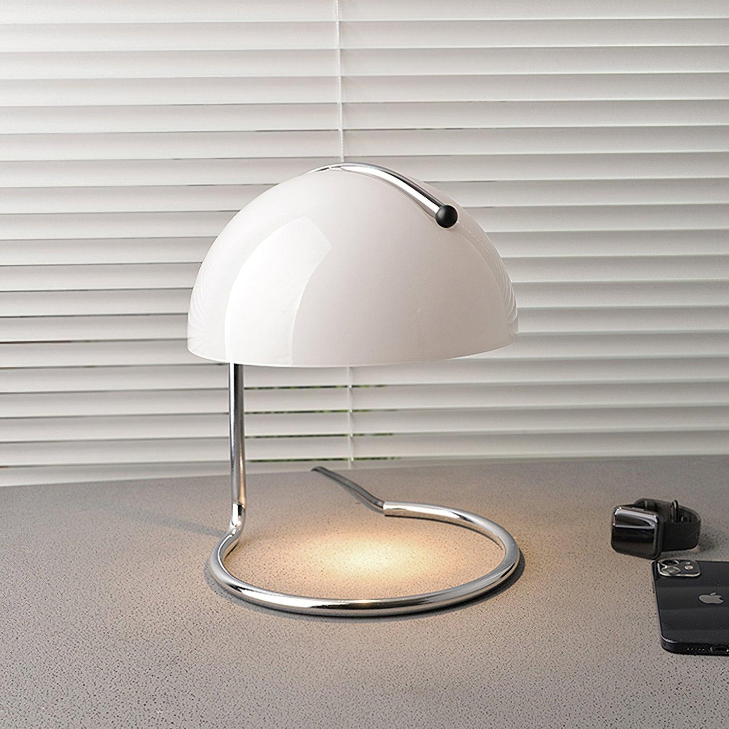 Pierre Table Lamp - Blowlighting