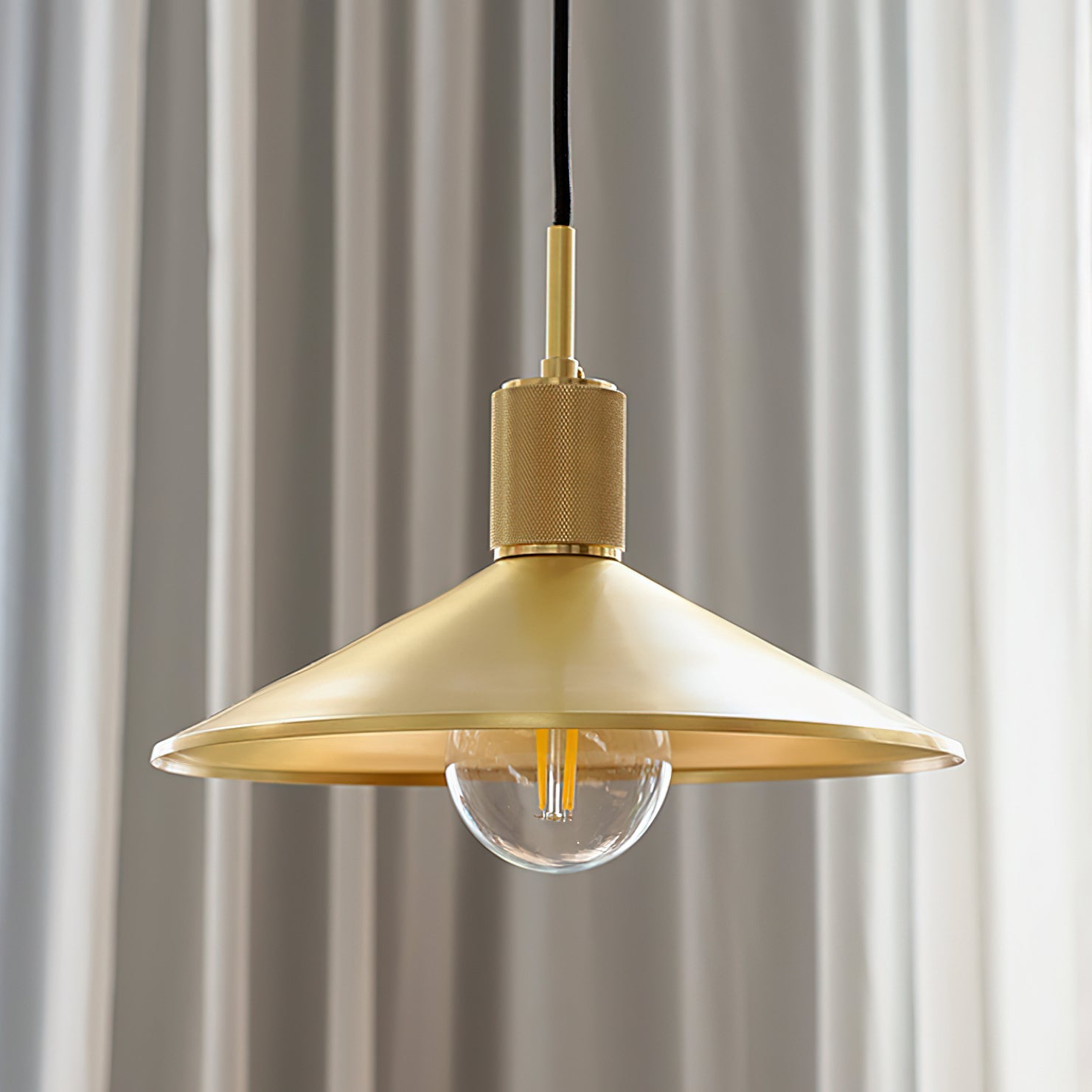 Pikart Modern Pendant Light