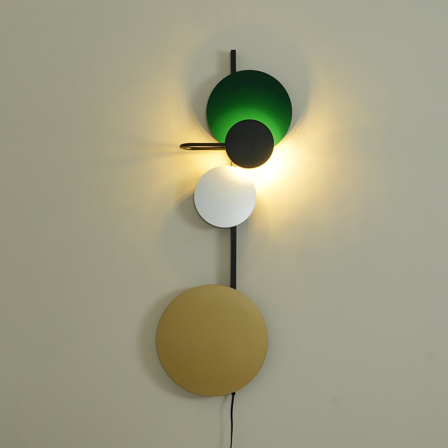 Planet Plug-in Wall Lamp - Blowlighting