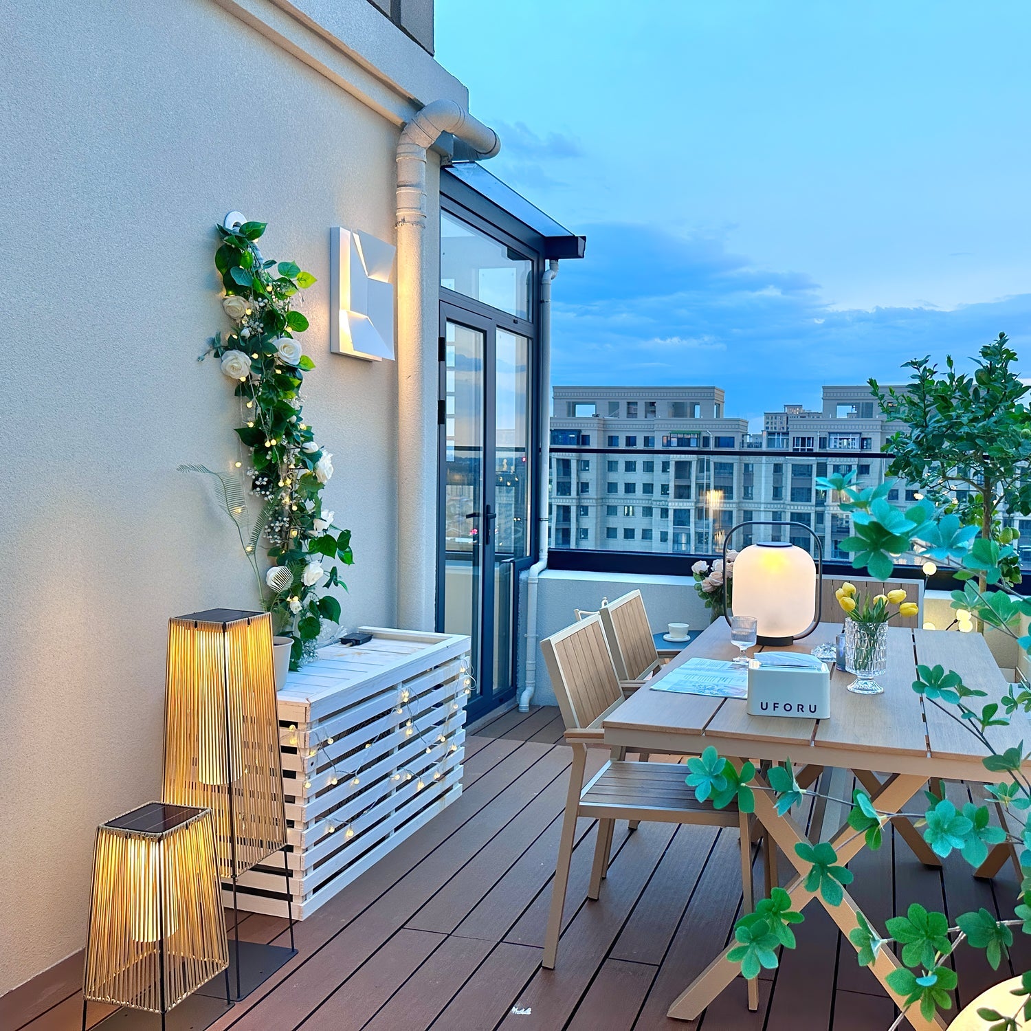 Plastic Rattan Outdoor Post Light - Blowlighting