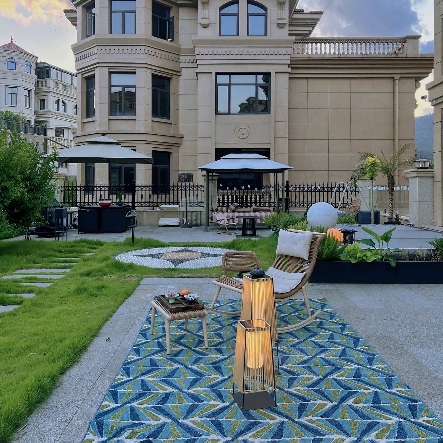 Plastic Rattan Outdoor Post Light - Blowlighting