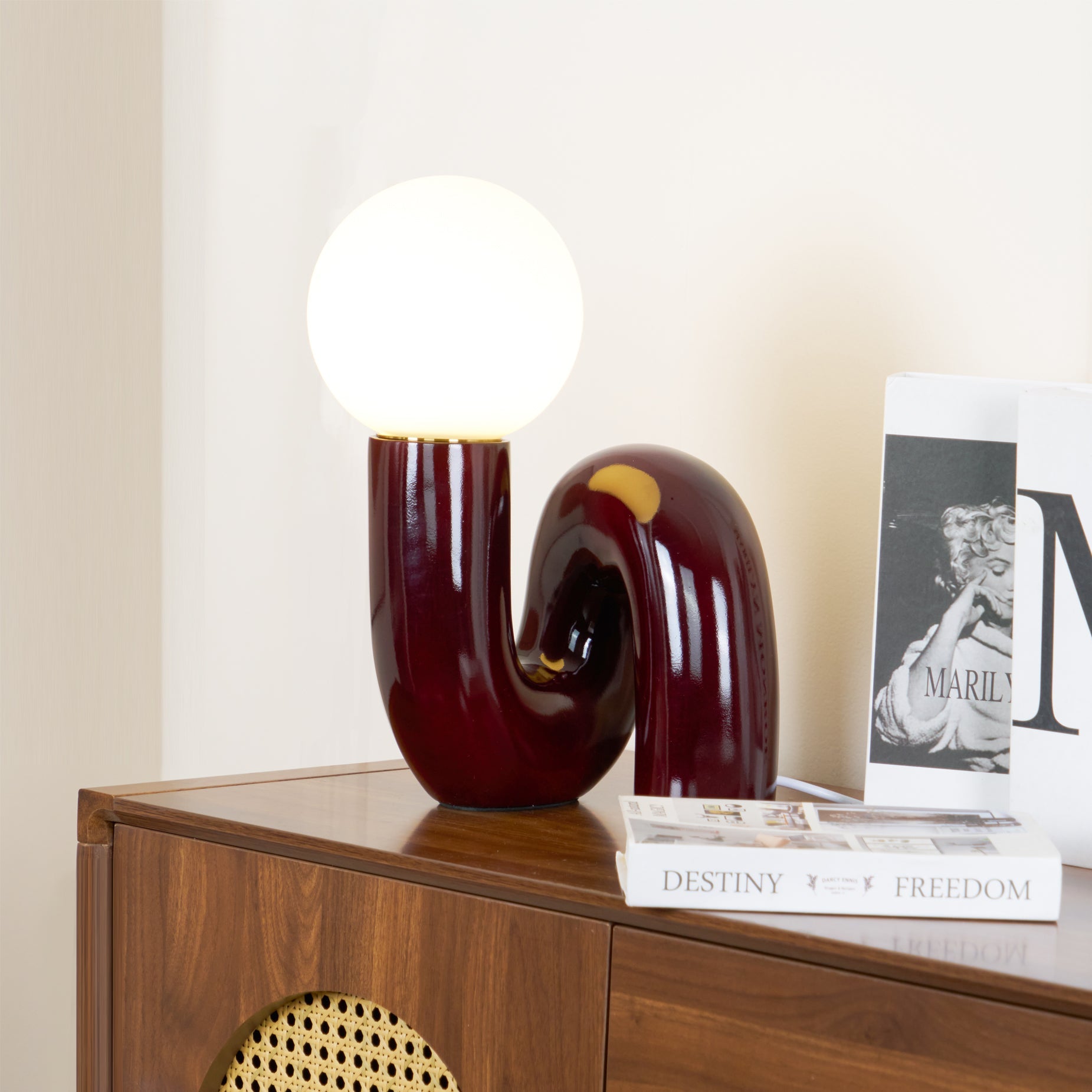 Playful N Shape Table Lamp - Blowlighting