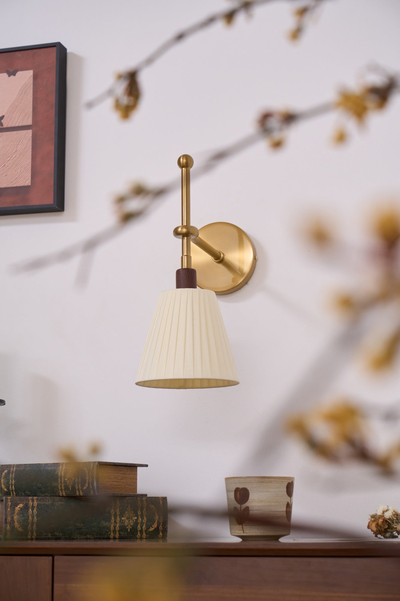 Pleated Fabric Wall Lamp - Blowlighting