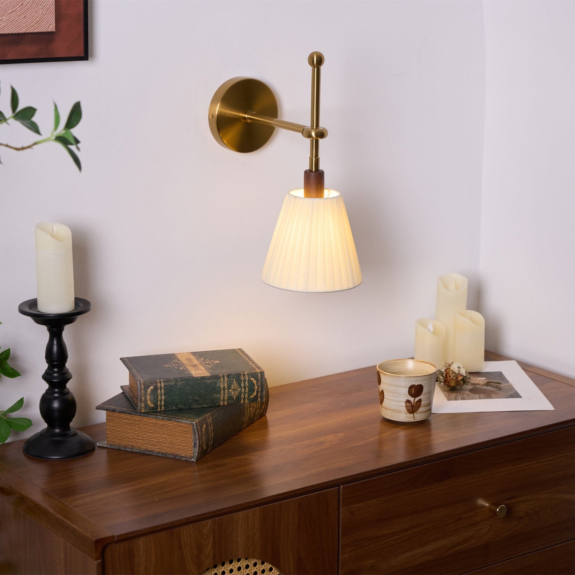 Pleated Fabric Wall Lamp - Blowlighting