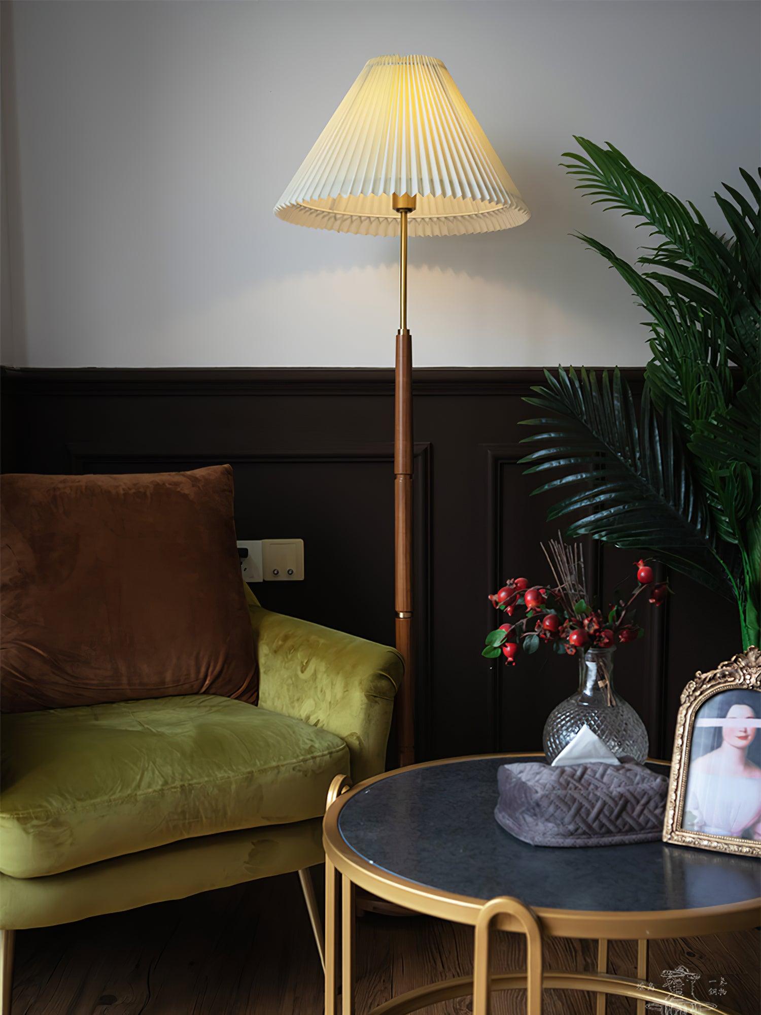 Pleated Floor Lamp - Blowlighting