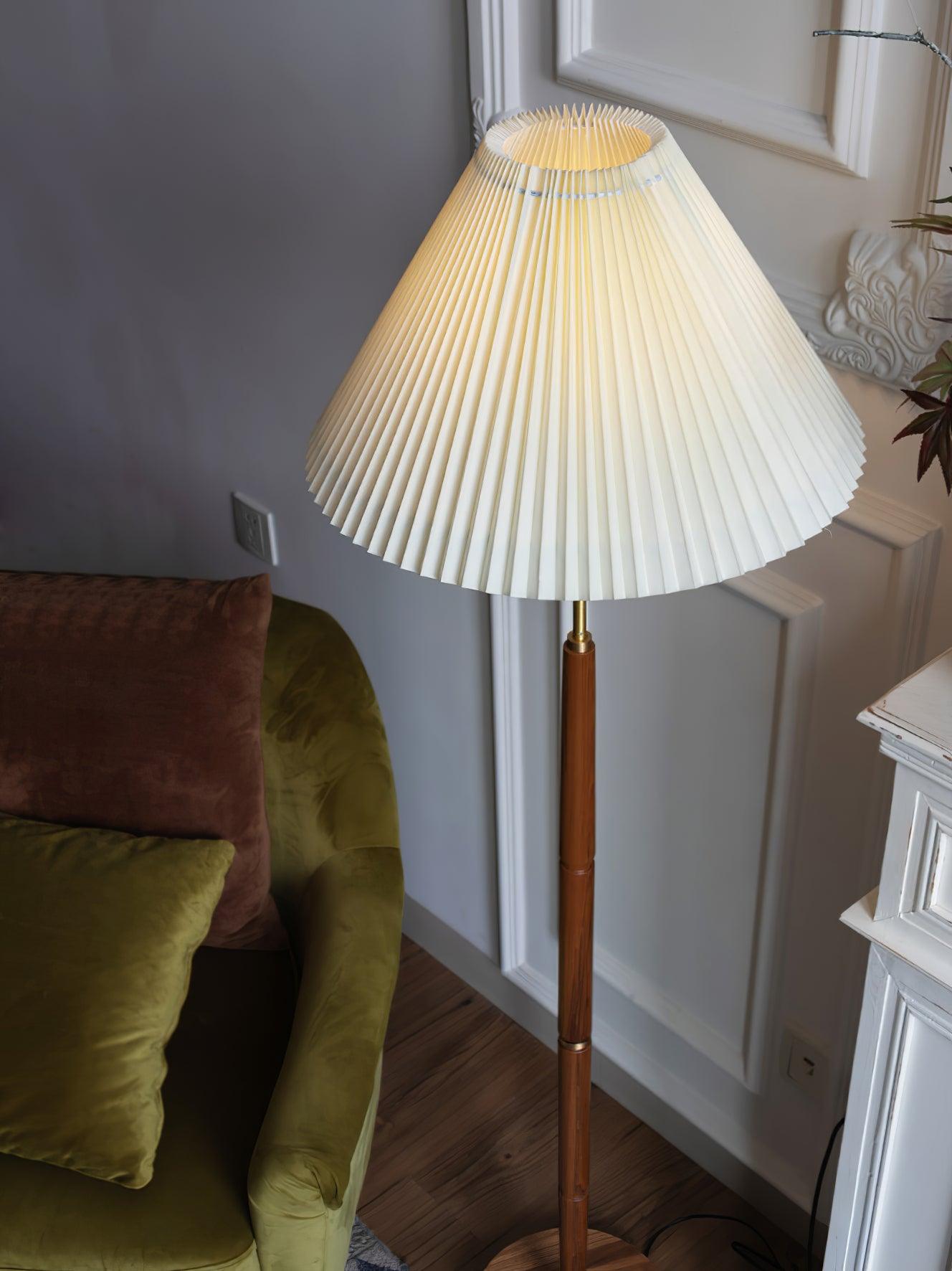 Pleated Floor Lamp - Blowlighting