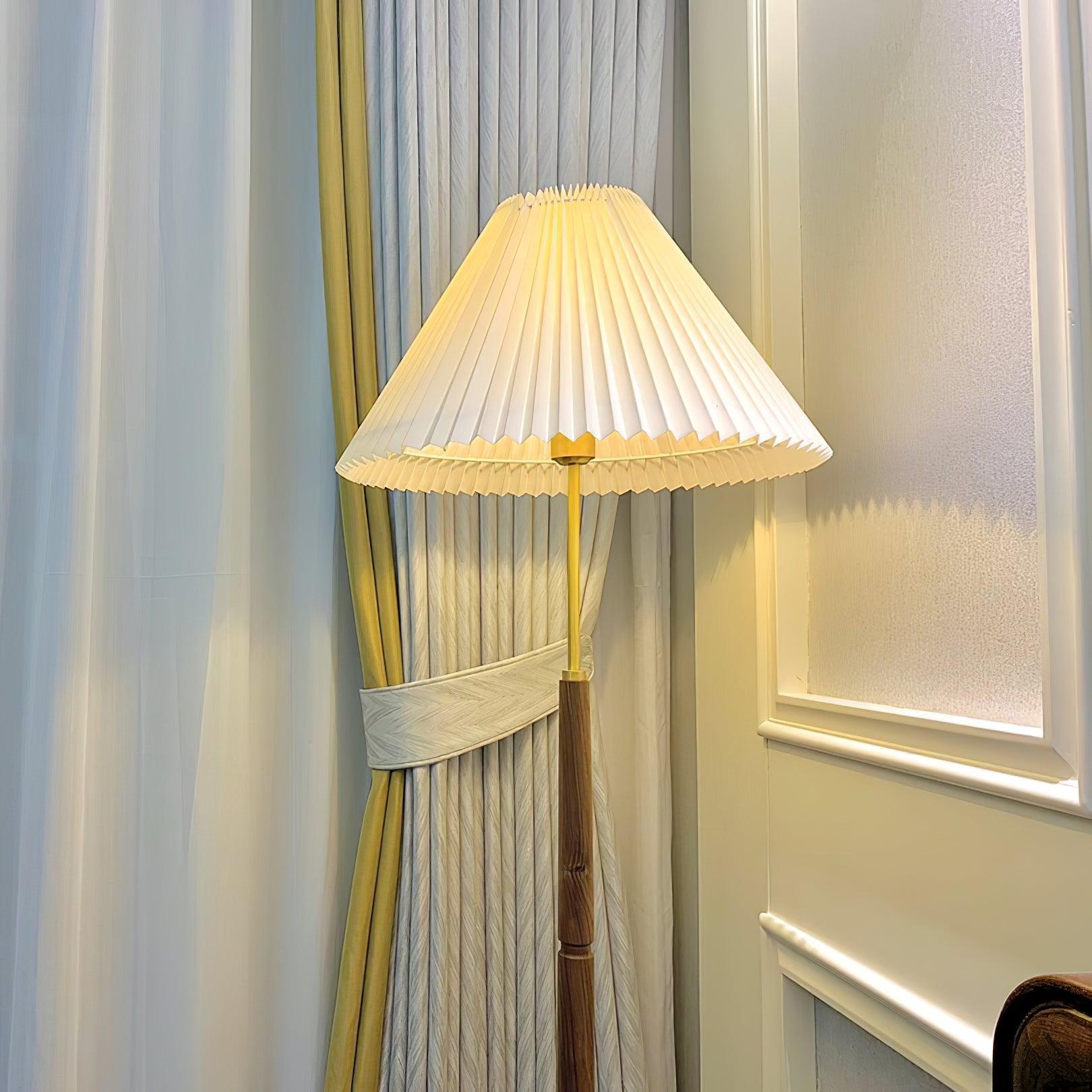 Pleated Floor Lamp - Blowlighting