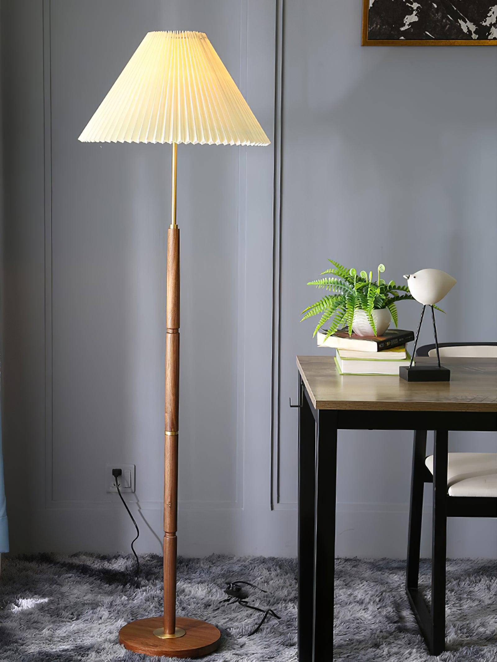Pleated Floor Lamp - Blowlighting