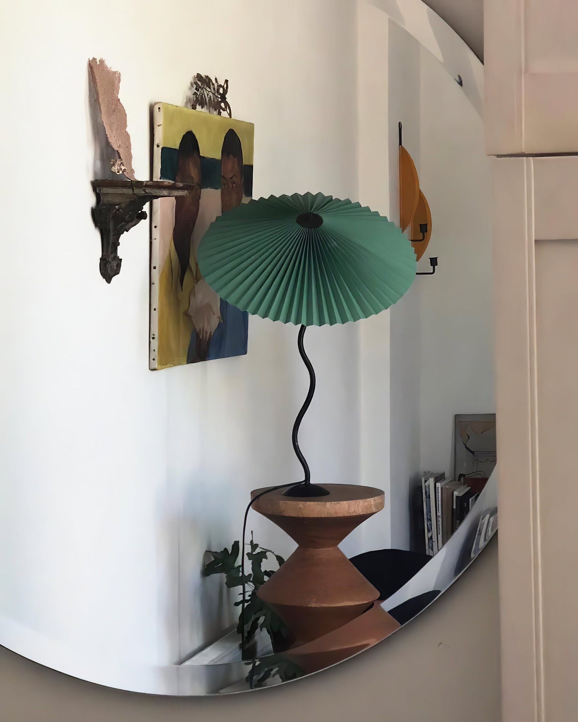 Pleated Hat Table Lamp - Blowlighting