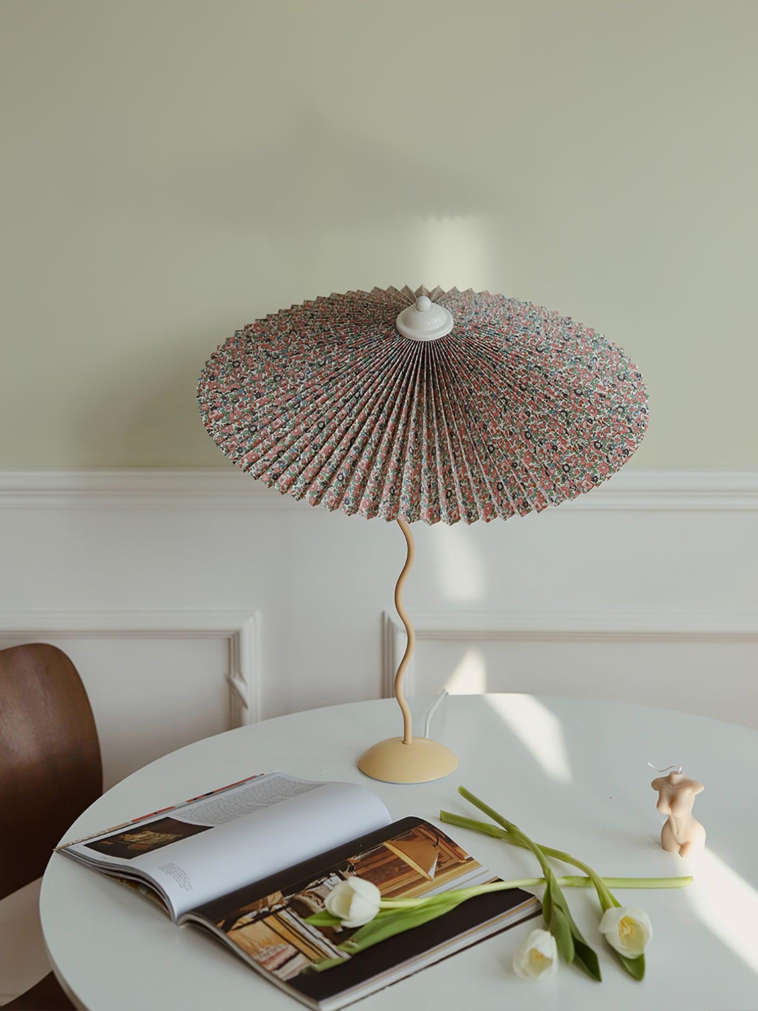 Pleated Hat Table Lamp - Blowlighting