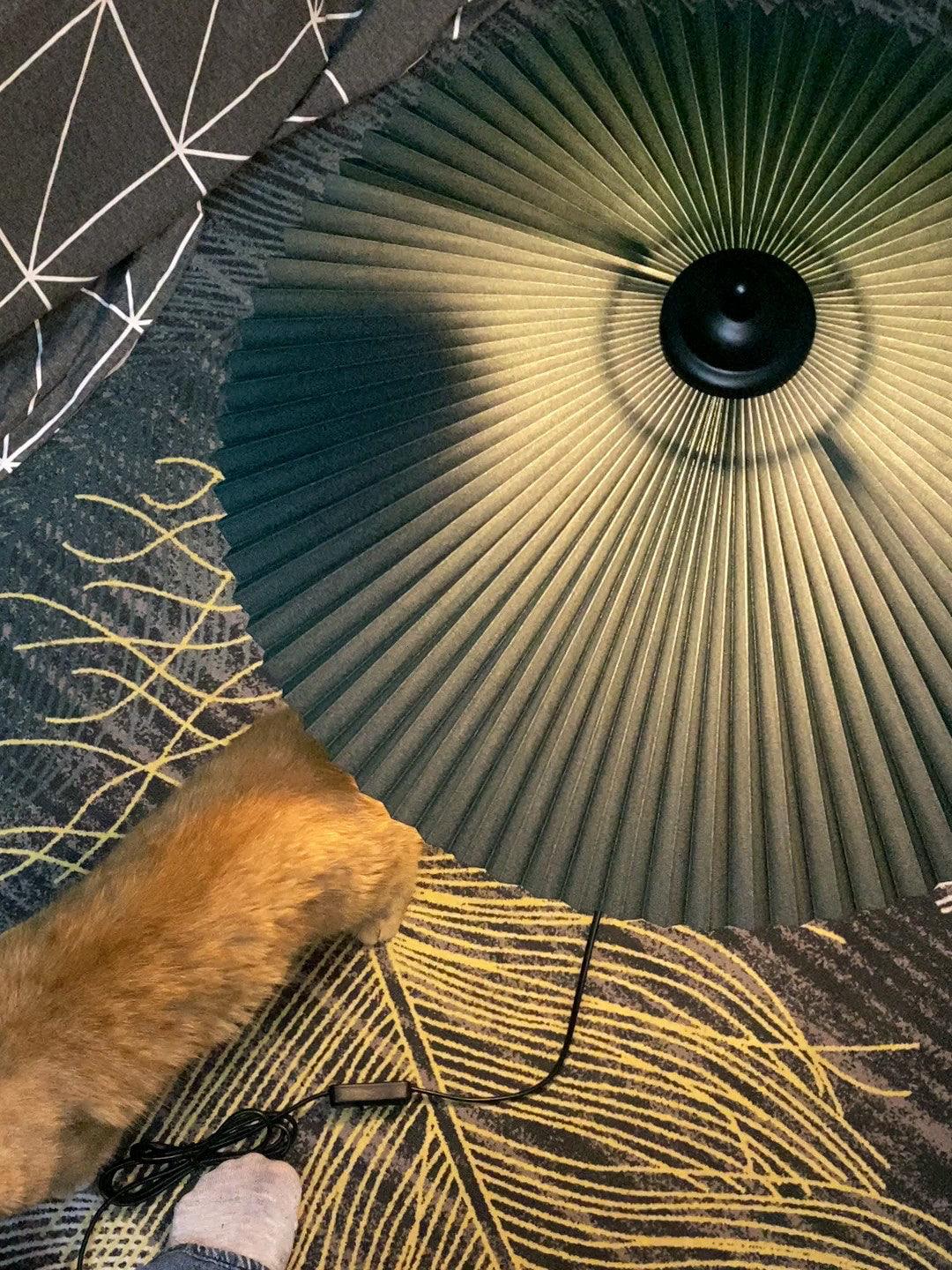 Pleated Hat Table Lamp - Blowlighting