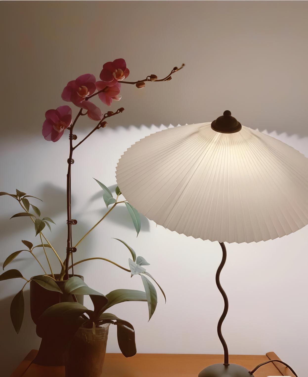 Pleated Hat Table Lamp - Blowlighting