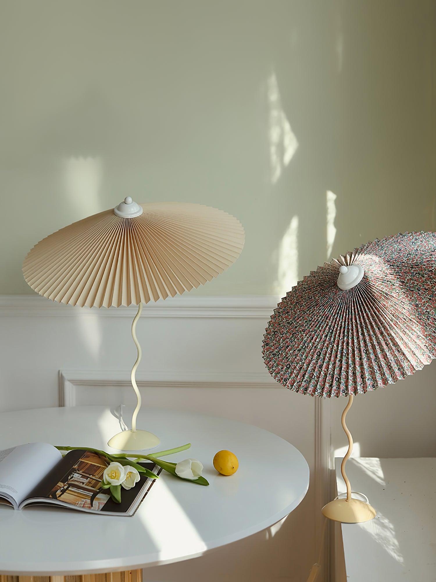 Pleated Hat Table Lamp - Blowlighting