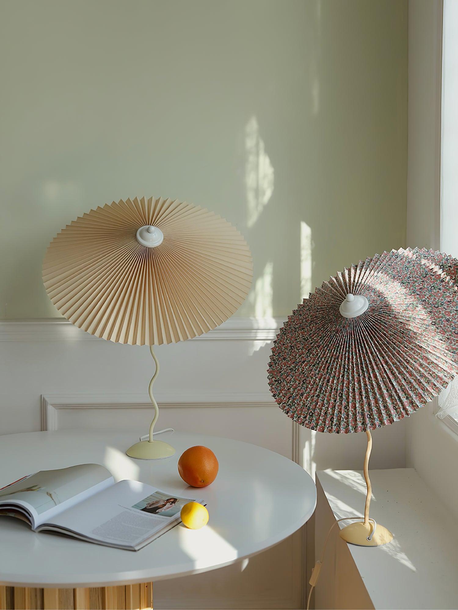 Pleated Hat Table Lamp - Blowlighting