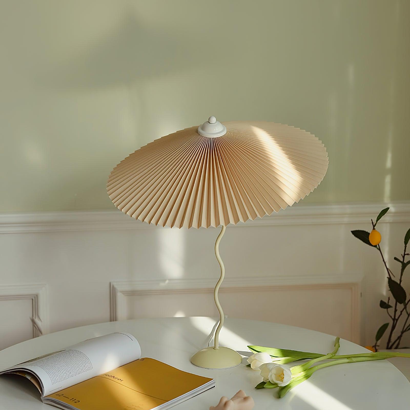 Pleated Hat Table Lamp - Blowlighting