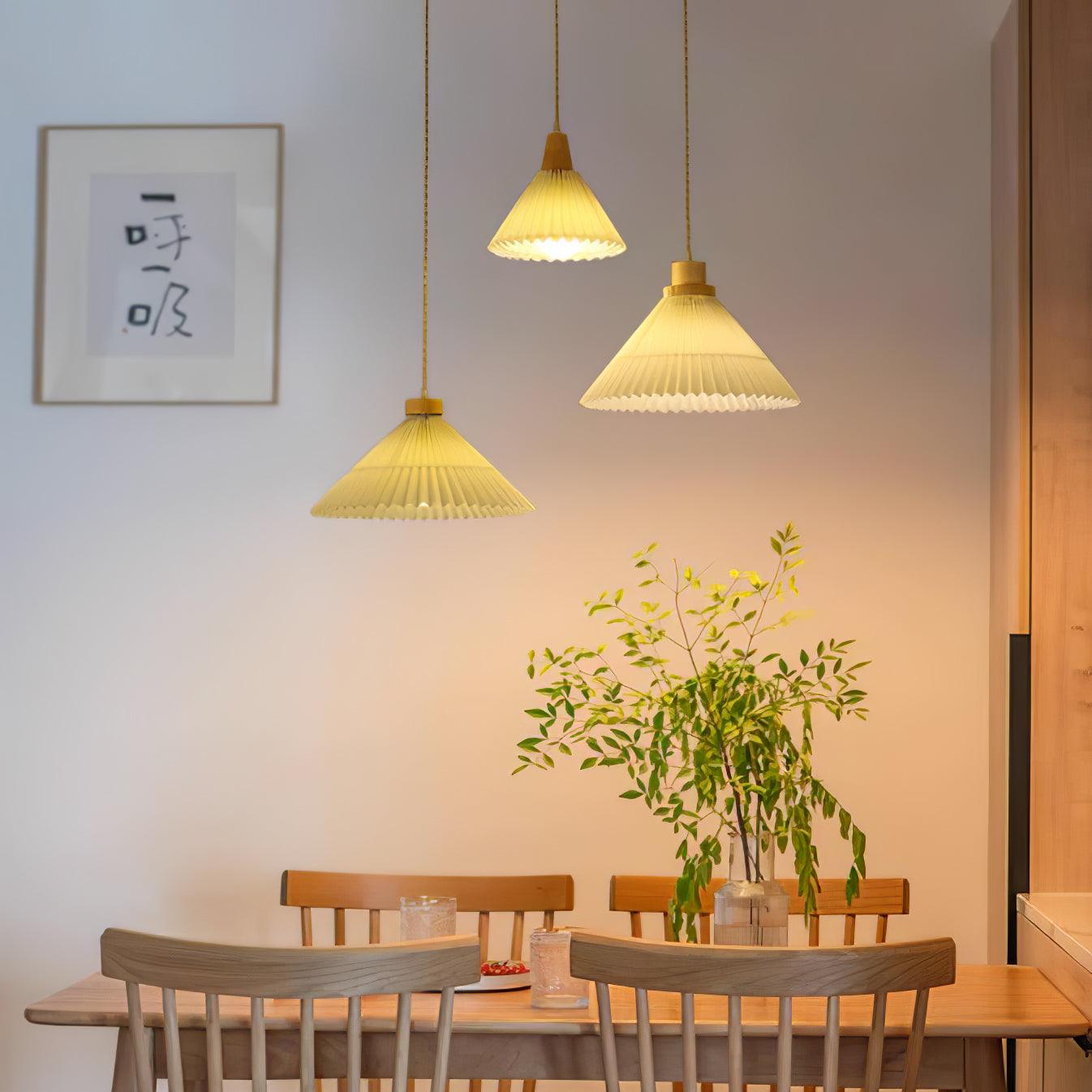 Pleated Wooden Pendant Light - Blowlighting