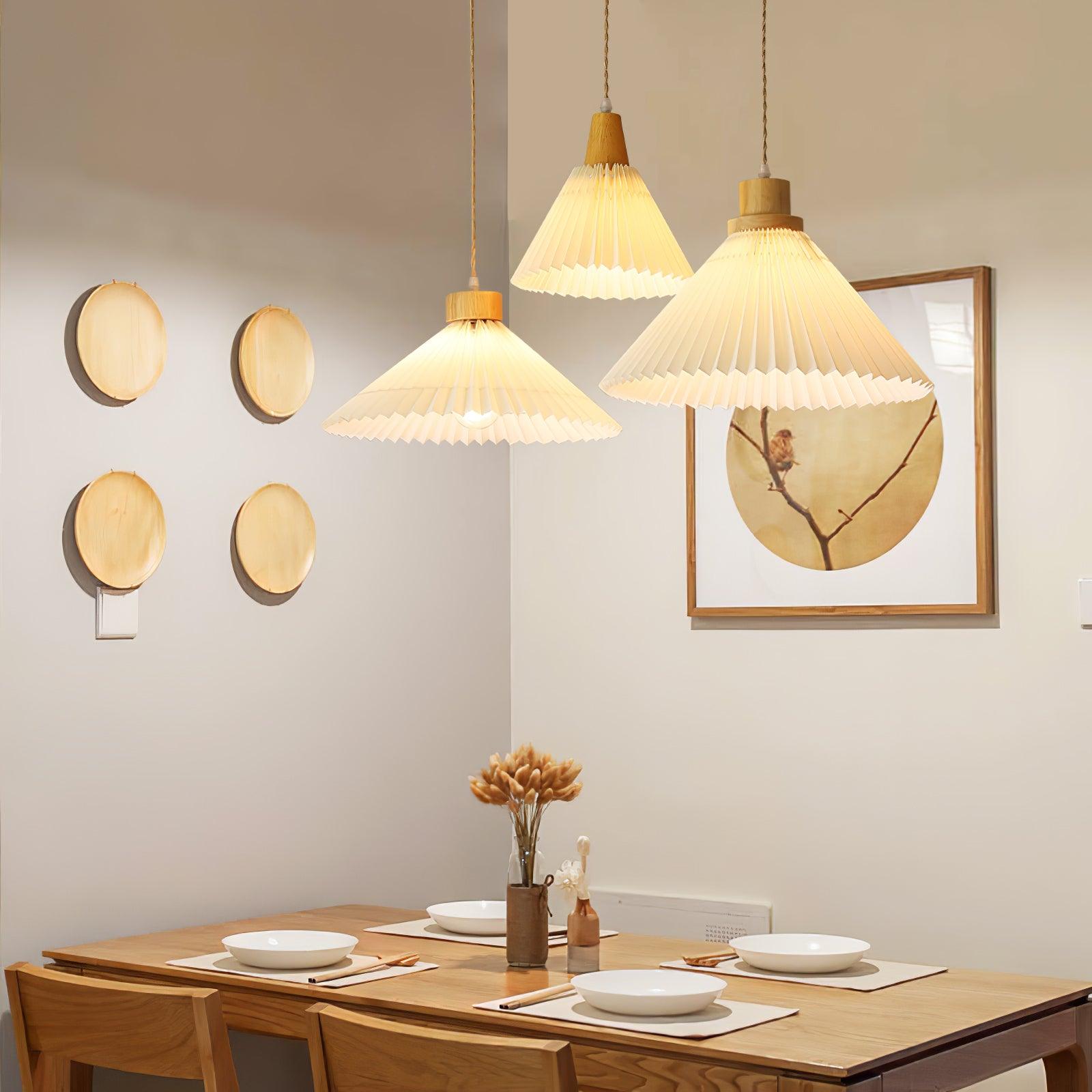 Pleated Wooden Pendant Light - Blowlighting
