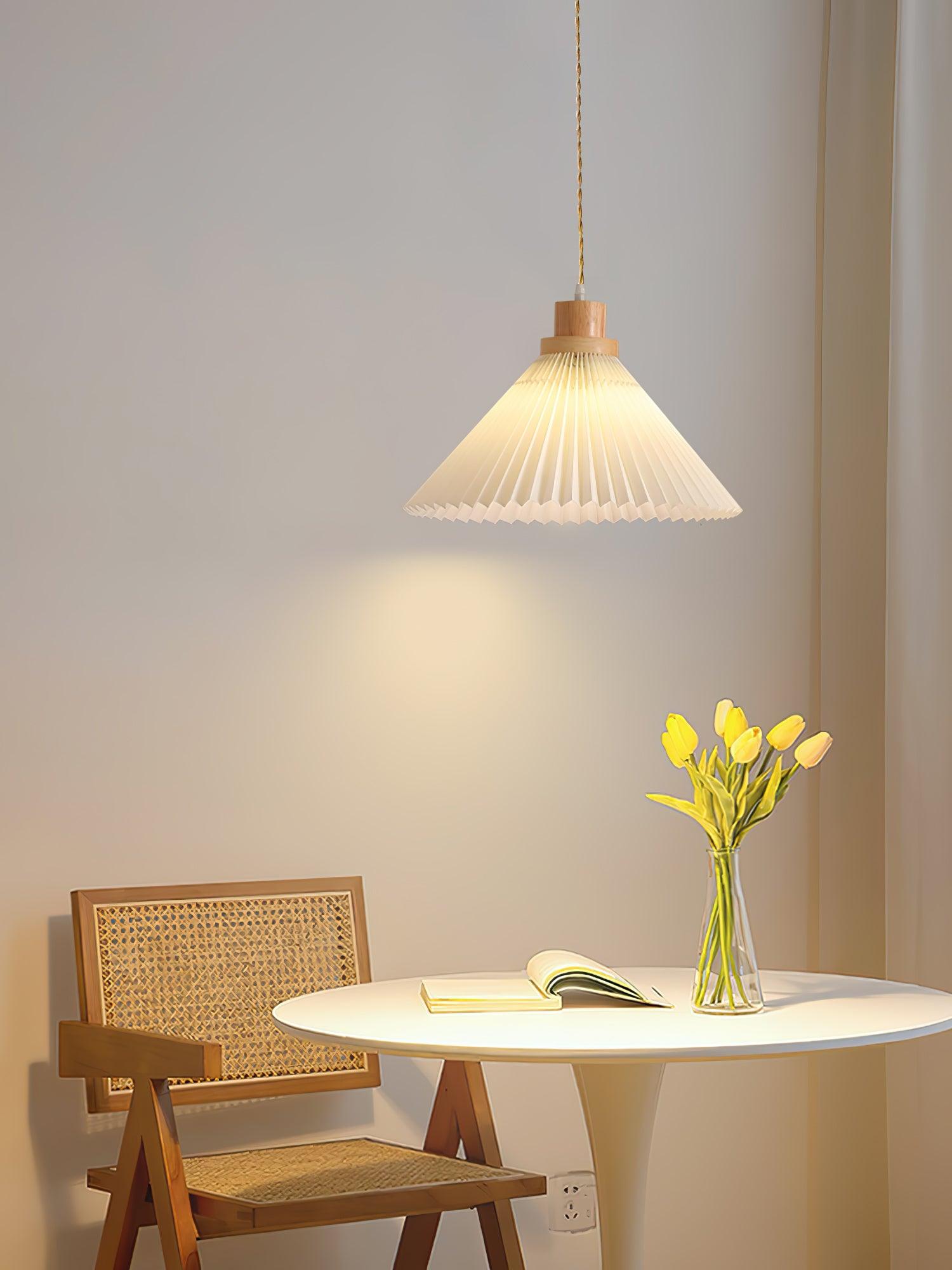 Pleated Wooden Pendant Light - Blowlighting