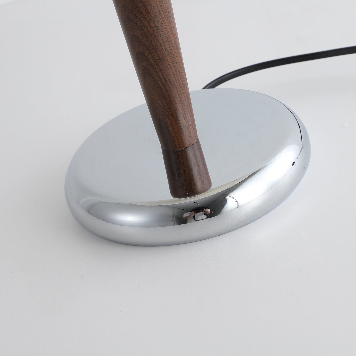 Aiden Modern Wood Table Lamp - Blowlighting