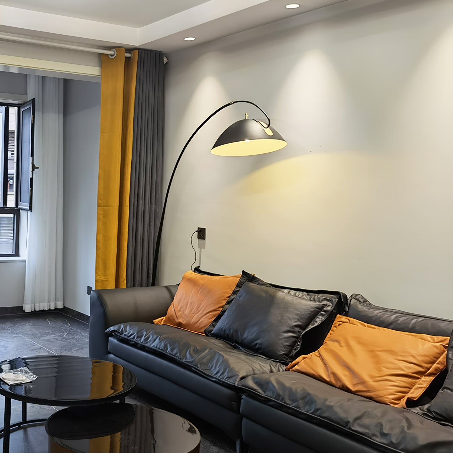 Verse Arc Floor Lamp - Blowlighting