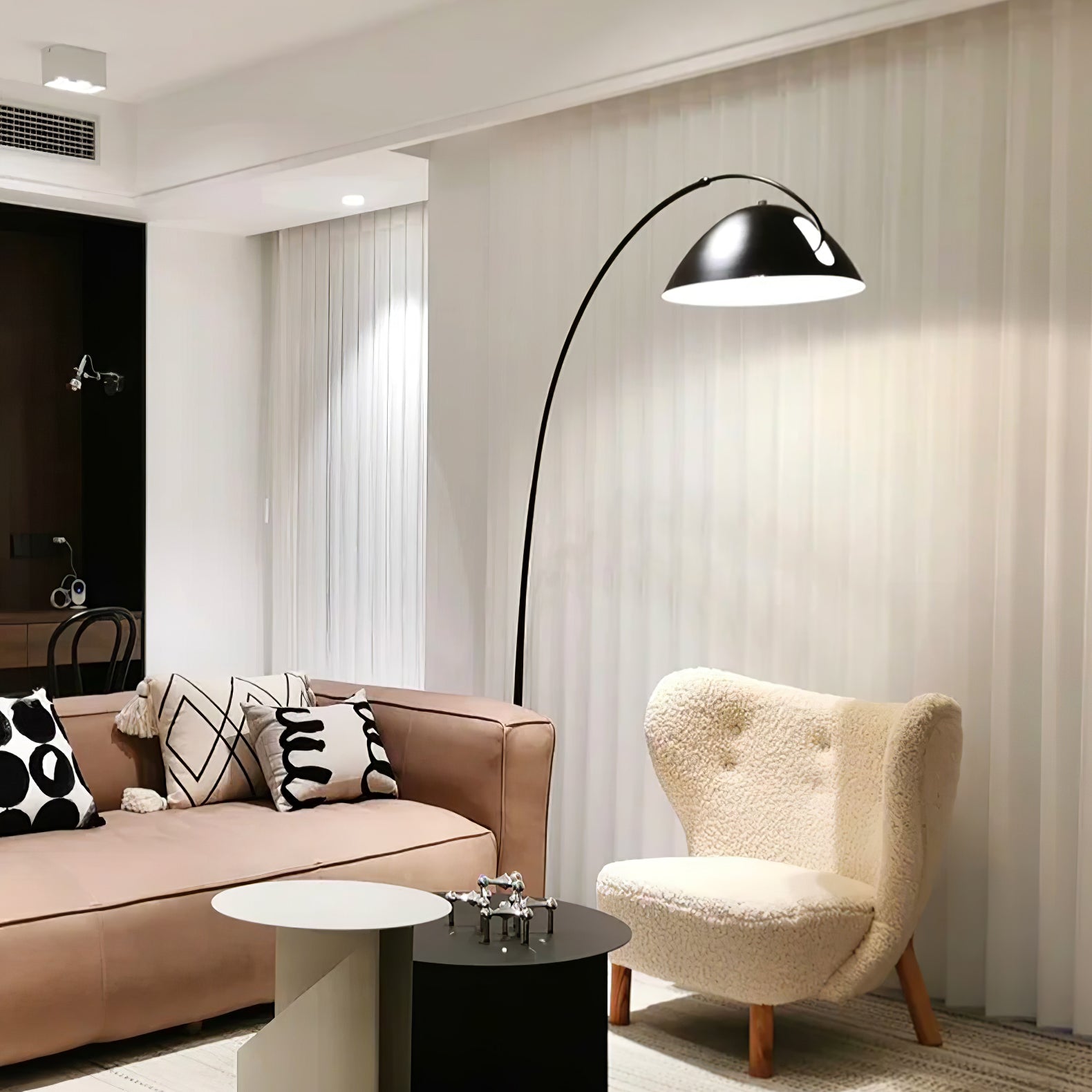 Verse Arc Floor Lamp - Blowlighting