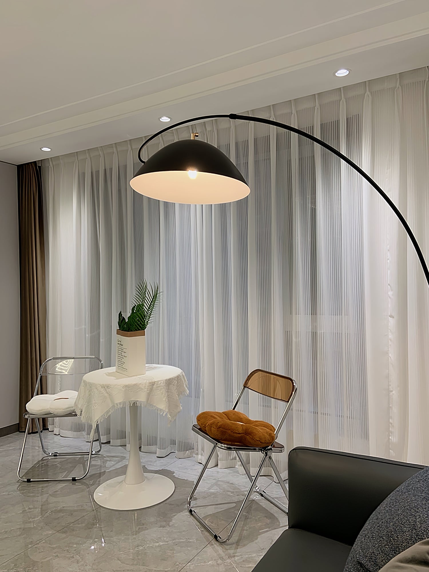Verse Arc Floor Lamp - Blowlighting