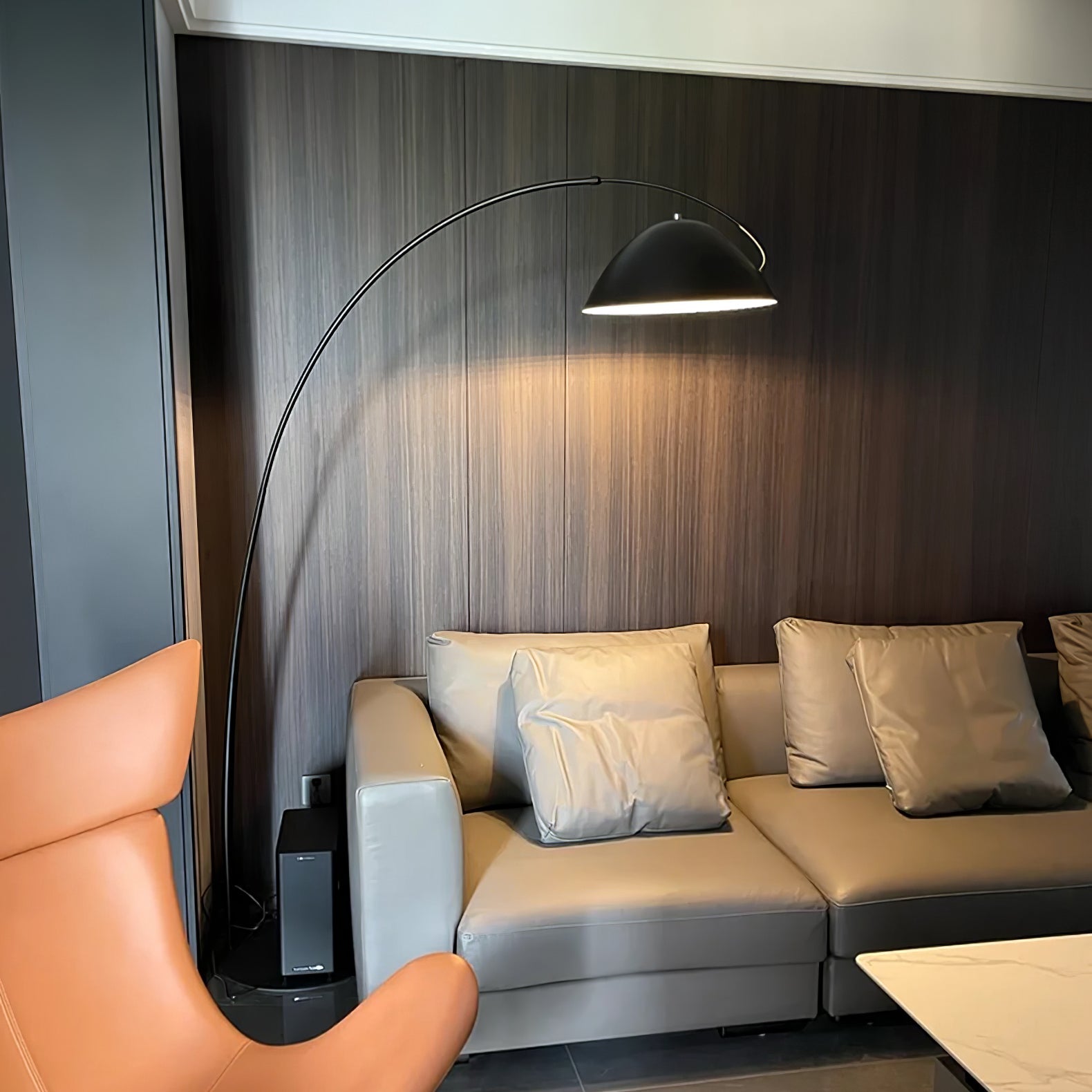 Verse Arc Floor Lamp - Blowlighting