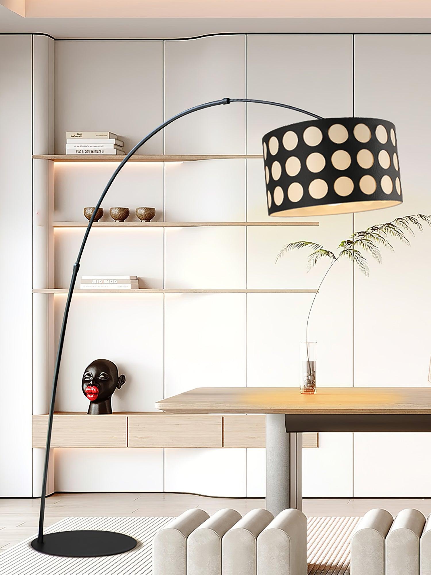 Avmirion Noir Arc Floor Lamp - Blowlighting