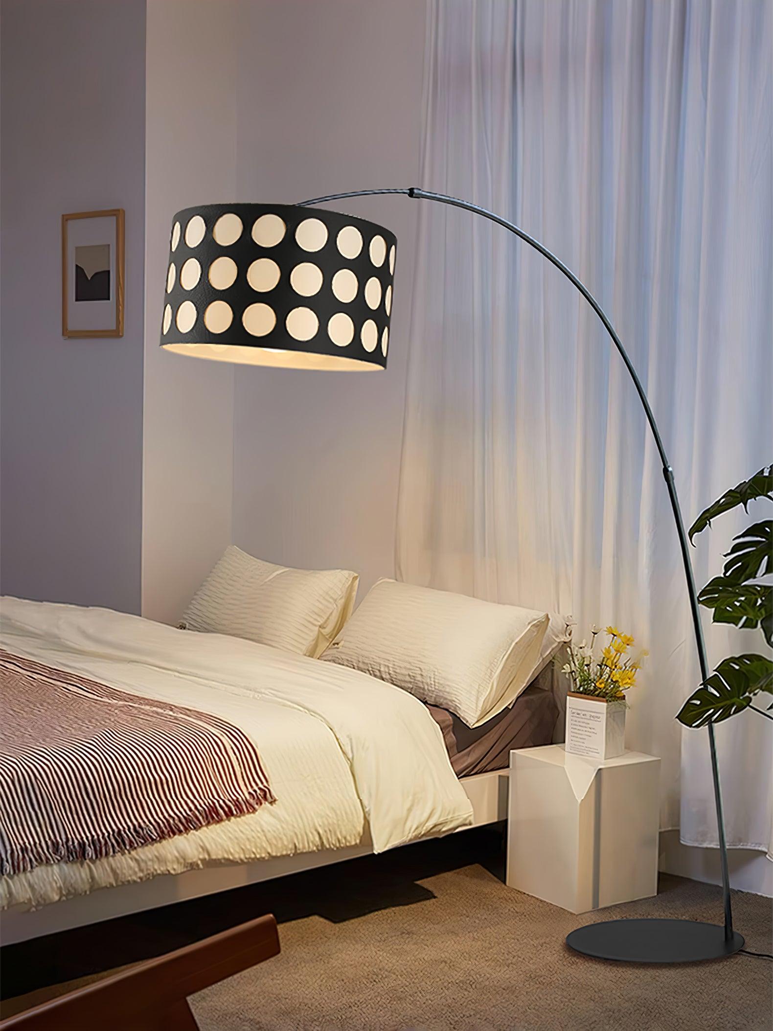 Avmirion Noir Arc Floor Lamp - Blowlighting