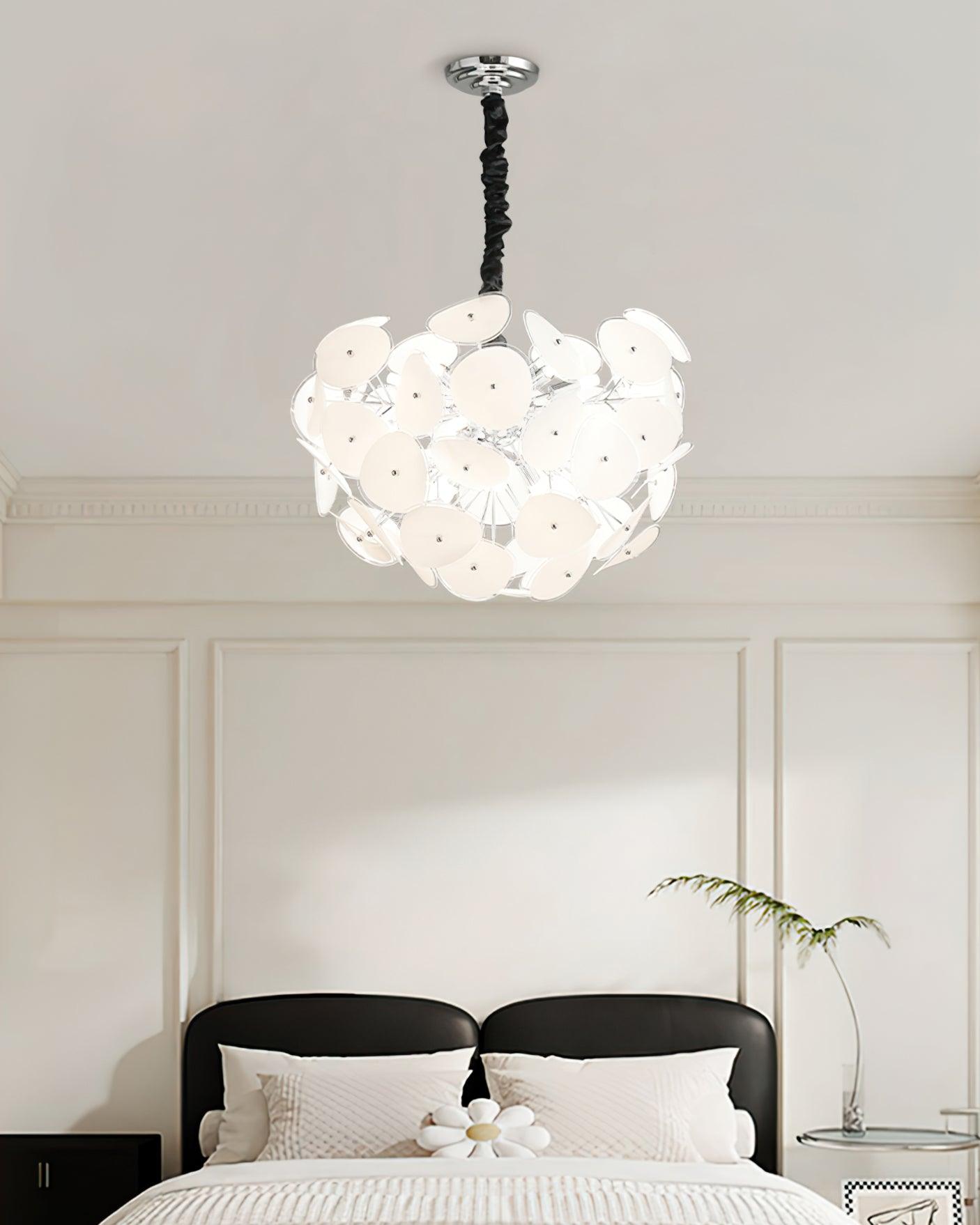 Poppy Glass Chandelier - Blowlighting