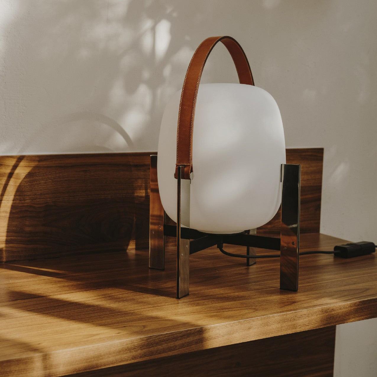 Harper Minimalist Glass Table Lamp - Blowlighting