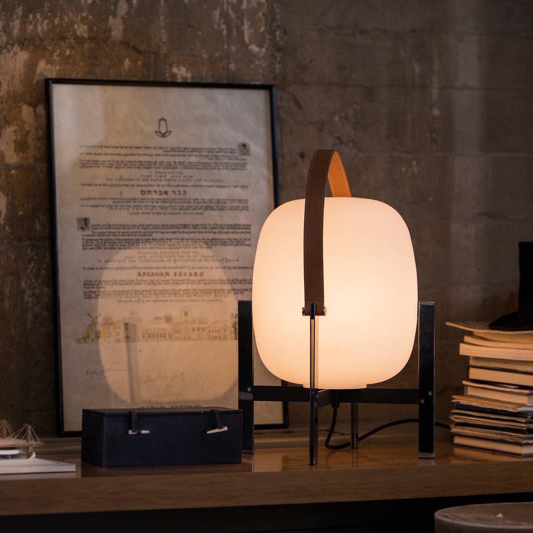 Harper Minimalist Glass Table Lamp - Blowlighting